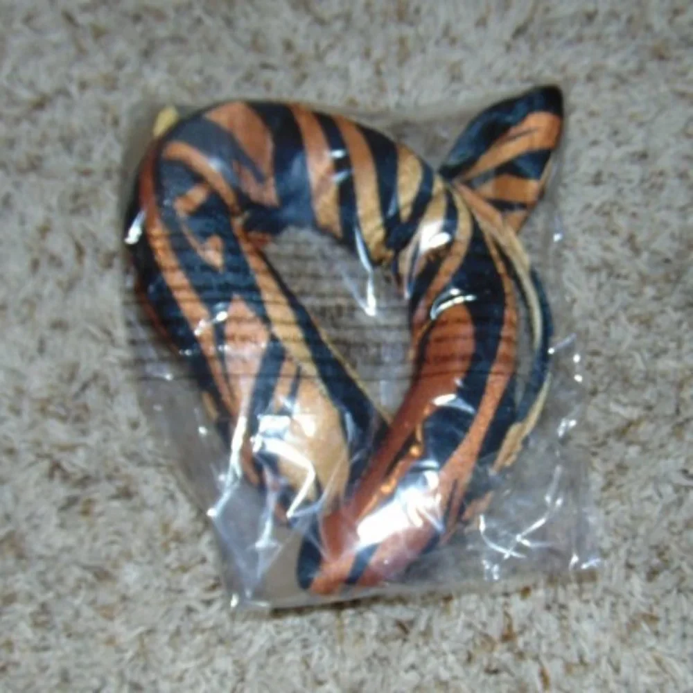 Tiger Tigress & Face Kit Halloween Costume 8/10 Dress, Tail, Headband Girls